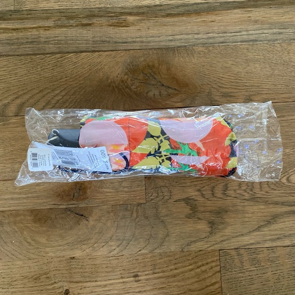 NEW Vera Bradley Mini Umbrella in Sliced Tomatoes! - Picture 5 of 6